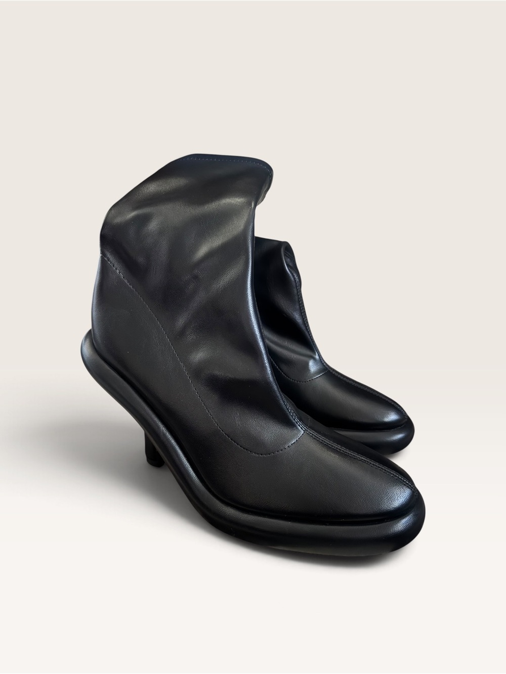 NWOB Azalea Wang Black Sculpted Platform Ankle Boots Size 8